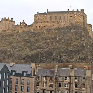 cosy-castle-apartment.edinburghhotelsuk.org/